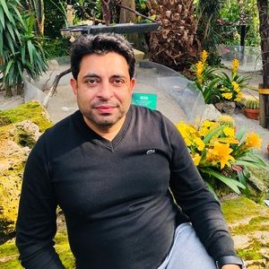 Meet your Posher, Malik